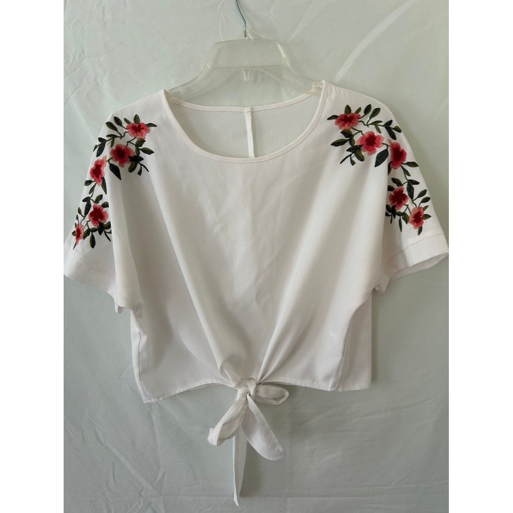 White Floral Embroidered Tie Front Crop Blouse Short Sleeve Top Large